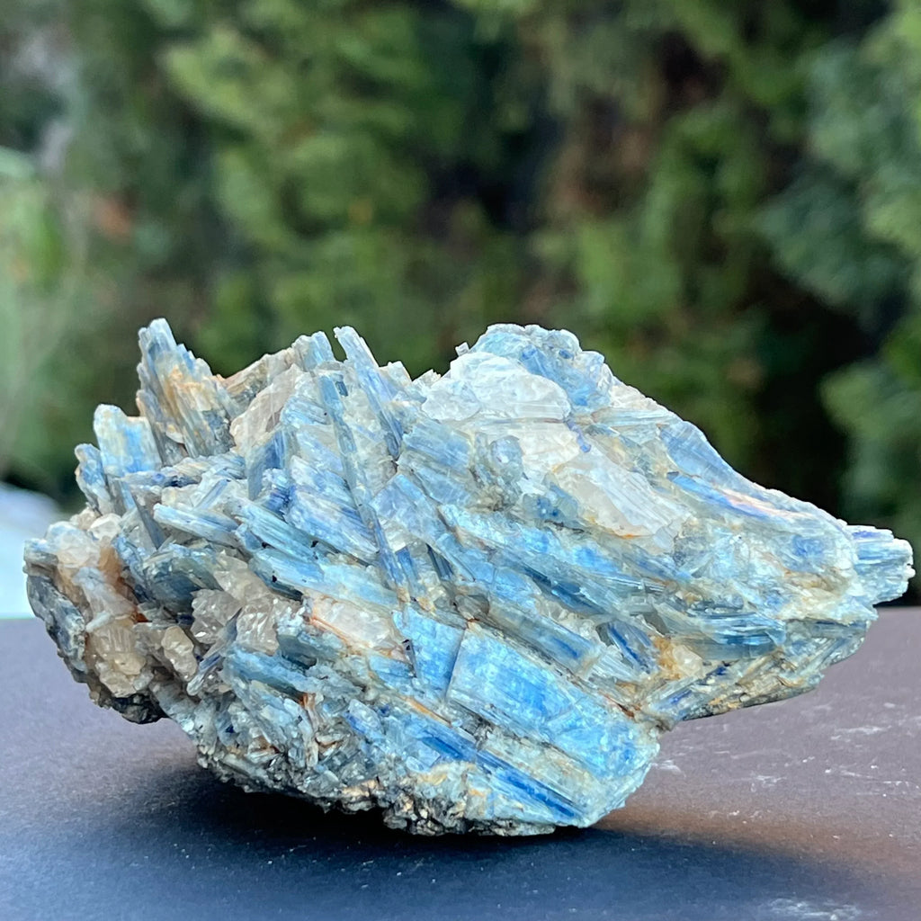 Kyanit, cianit, piatra intuitiei, minerale unice la DRUZY.RO