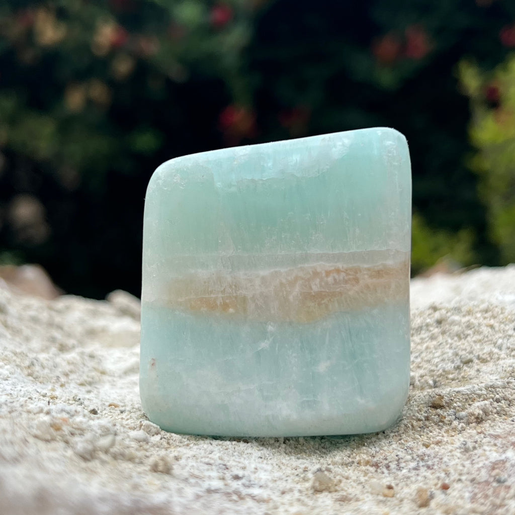 Calcit albastru, cristalul exprimarii, minerale unice, cristaloterapie