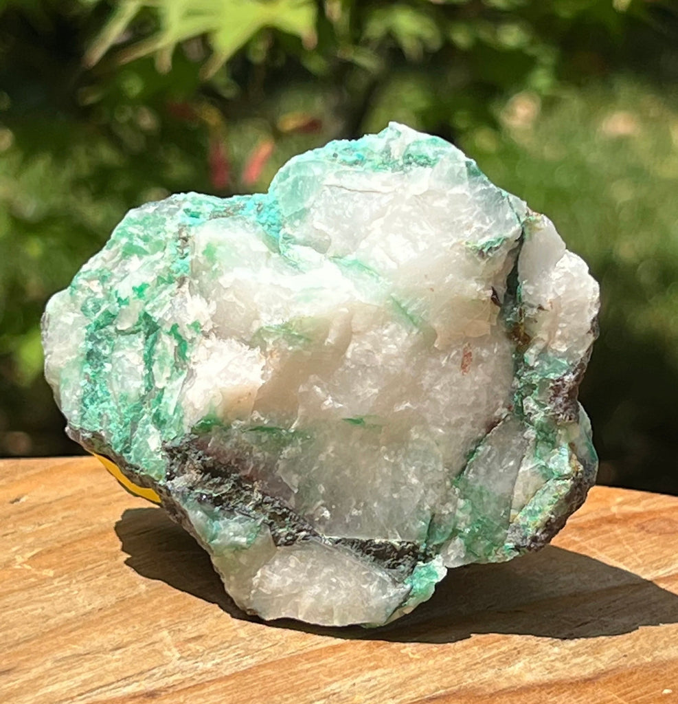 Ajoit, dioptaz in cuart, piatra semipretioasa. DRUZY