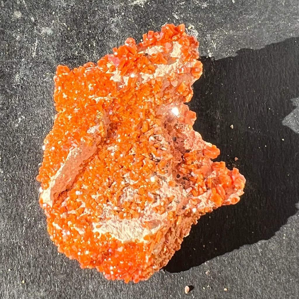 Pietre semipretioase rosii (cristale) - Druzy