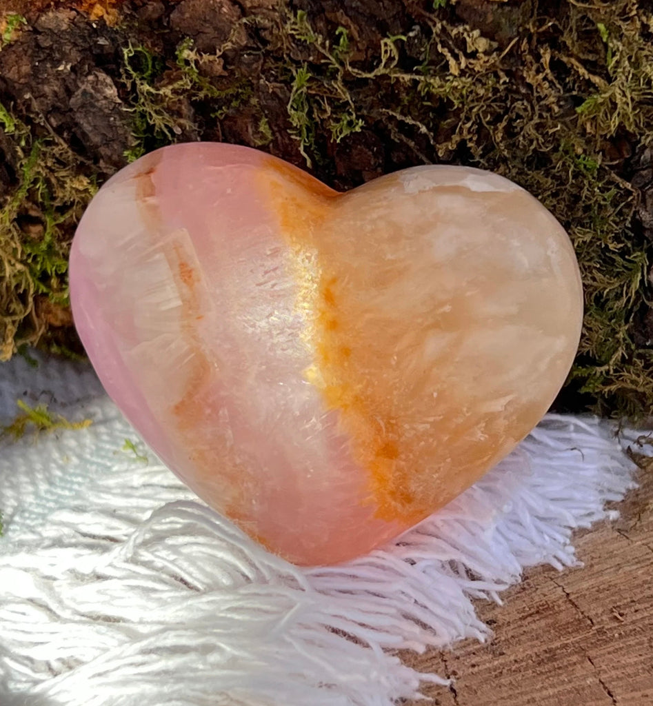  Aragonit roz, piatra iubirii necondiționate. DRUZY.RO