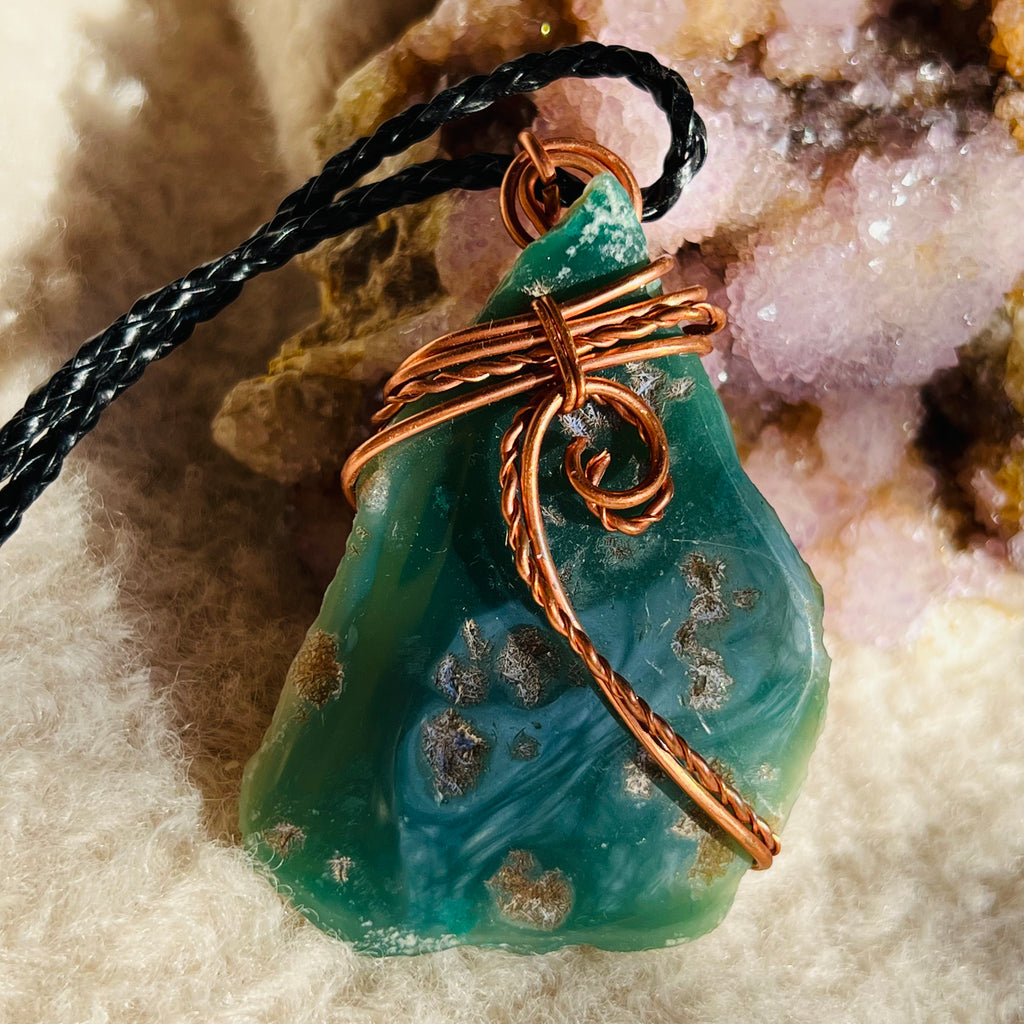 Colier pandantiv crisopraz in cupru/artistic wire model 2, druzy.ro, cristale 1