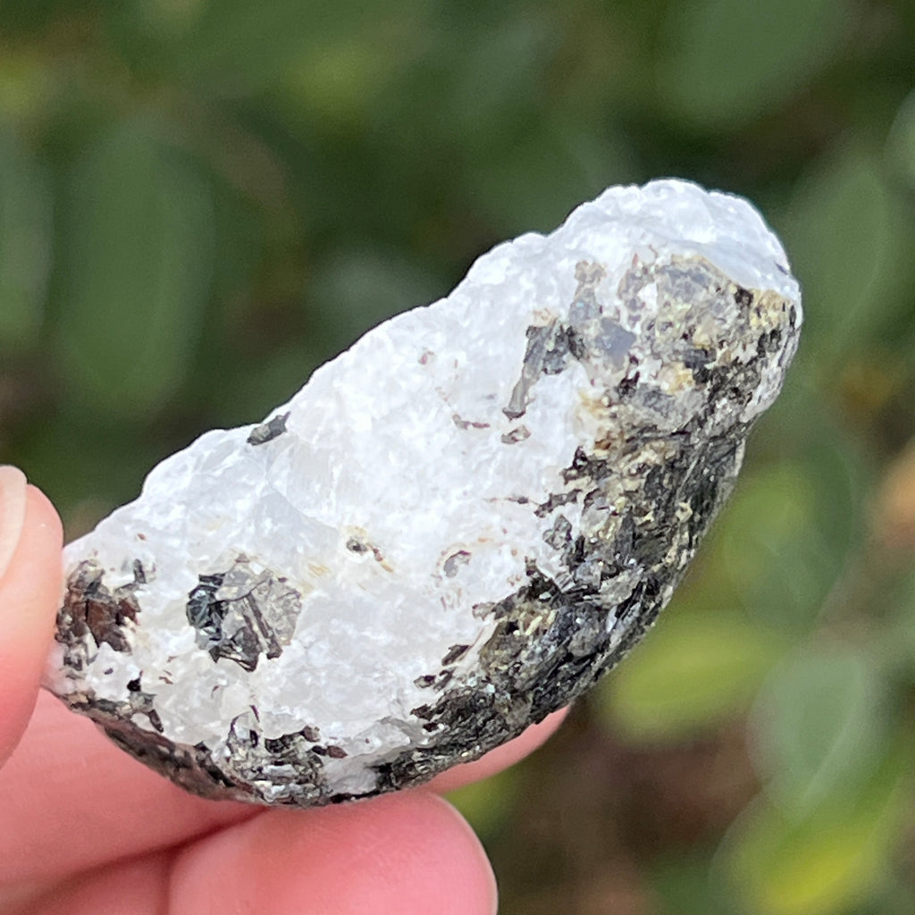 Piatra lunii cu insertii turmalina -piatra bruta m12, pietre semipretioase - druzy.ro 2 