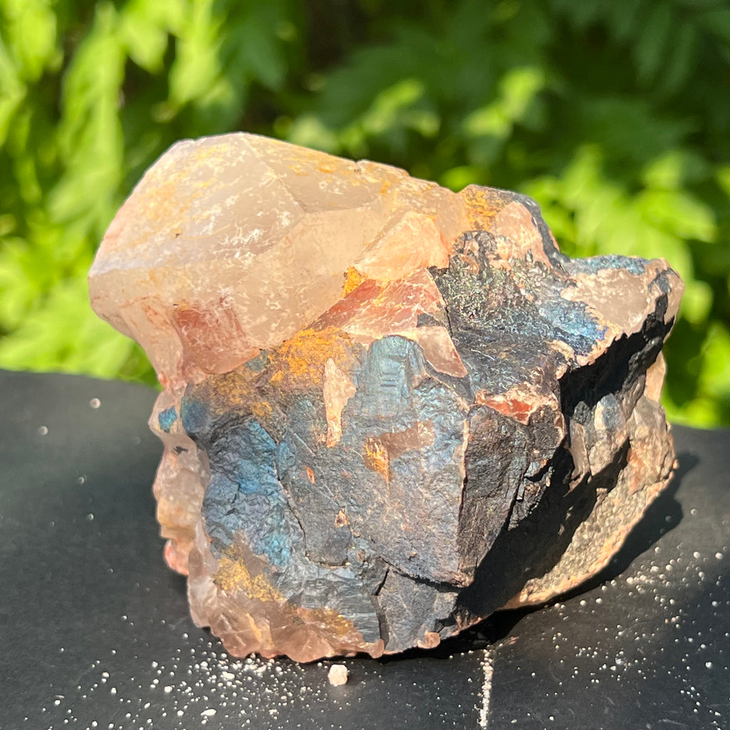 Cluster cuart Blacknit cu goetita si hematit model 4a/4 din Madagascar, pietre semipretioase - druzy.ro 3