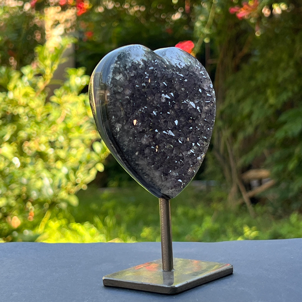 Inima ametist stand model 2, calitate +AAA, geoda ametist Urguay, pietre semipretioase - druzy.ro 2 