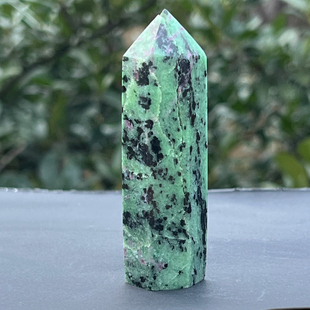 Obelisc rubin in zoisit model 3, pietre semipretioase - druzy.ro 2 