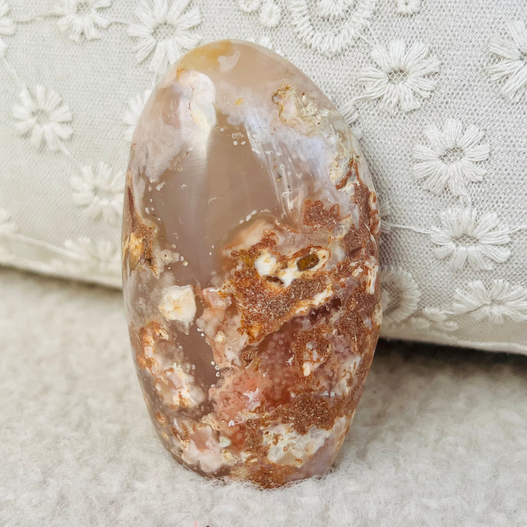 Agat coral floare din Madagascar model 5, druzy.ro, cristale 1