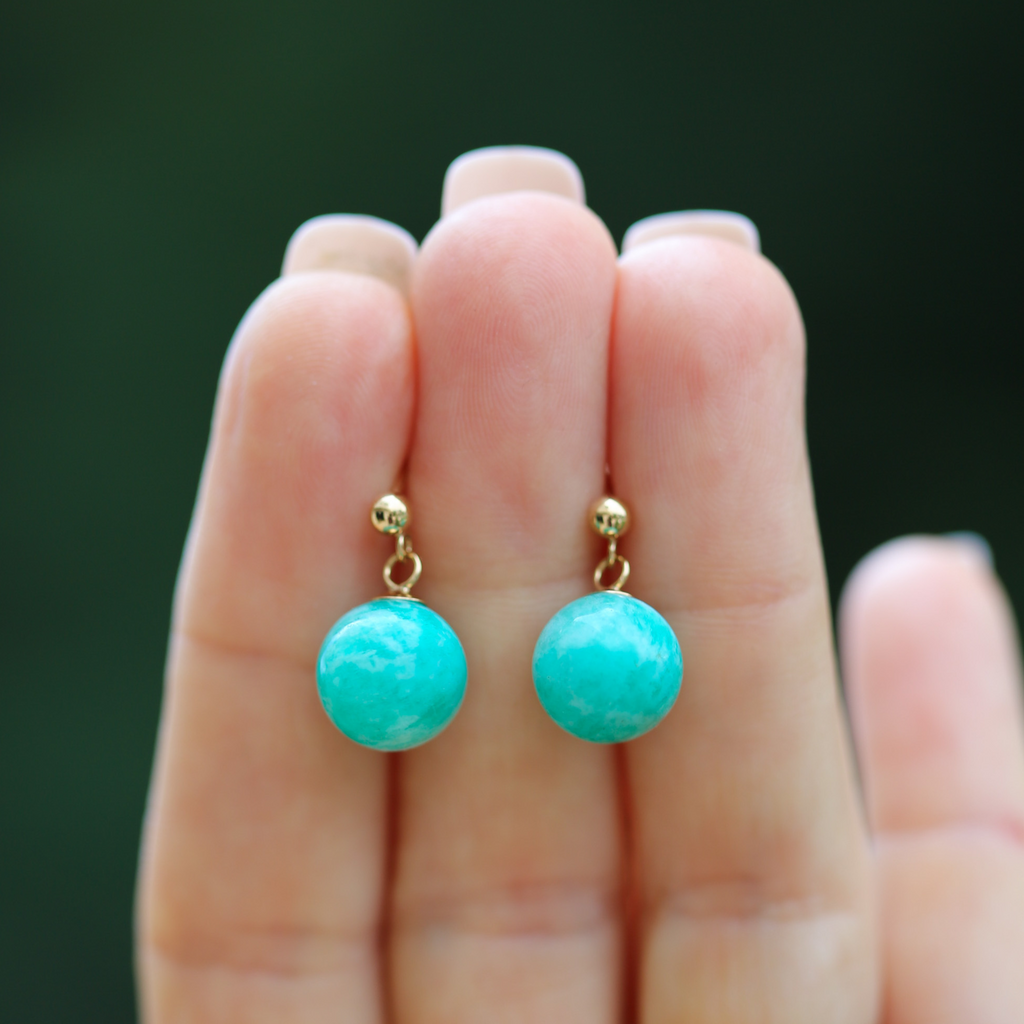 Cercei amazonit 10 mm, aur filat - Whisper of Harmony, pietre semipretioase - druzy.ro 3 