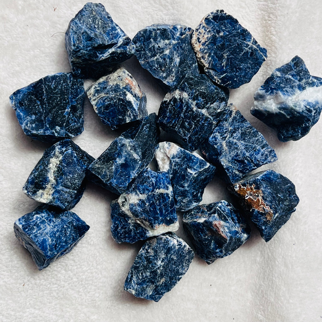 Sodalit piatra bruta, druzy.ro, pietre semipretioase 2