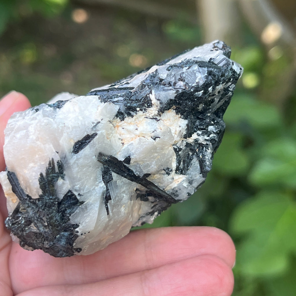 Turmalină neagră cu piatra lunii | Model 5, pietre semipretioase - druzy.ro 4 