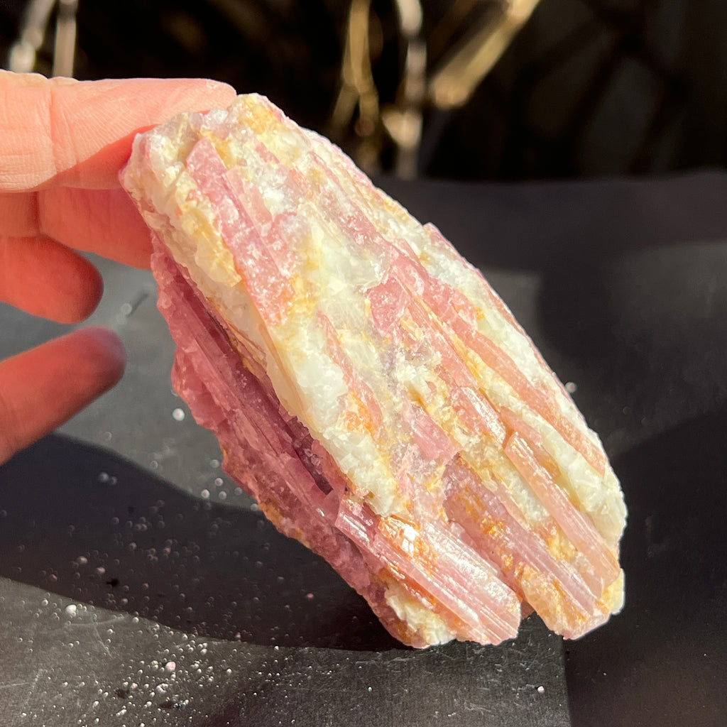 Rubelit/ turmalina roz A piatra bruta din Brazilia m6, pietre semipretioase - druzy.ro 10 