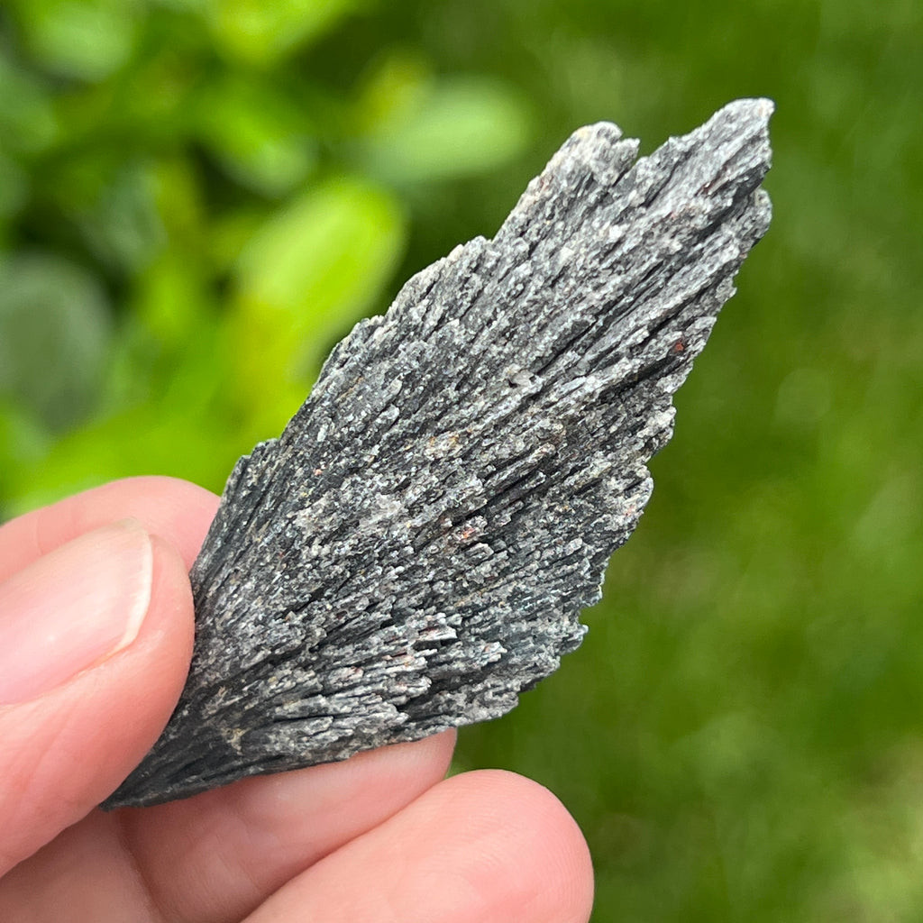 Kianit negru (Cianit) piatra bruta m4, pietre semipretioase - druzy.ro 1 