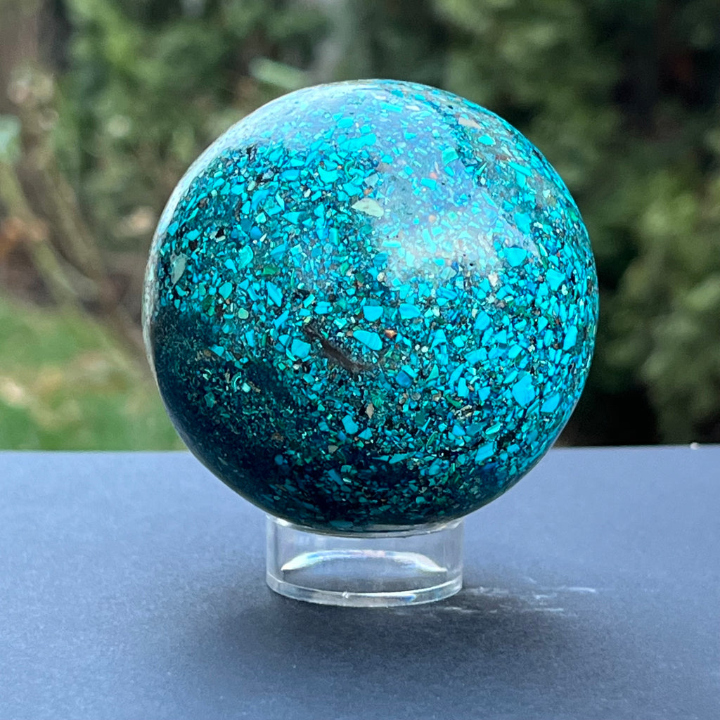 Sfera 7.4 cm fragmente Crisocola in rasina model 1, druzy.ro, cristale 7
