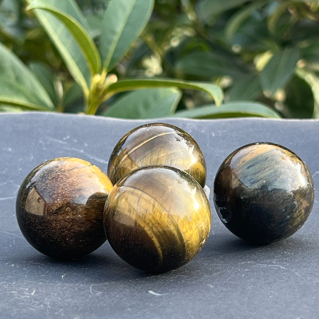 Sfera ochi de tigru mini, pietre semipretioase - druzy.ro 1 