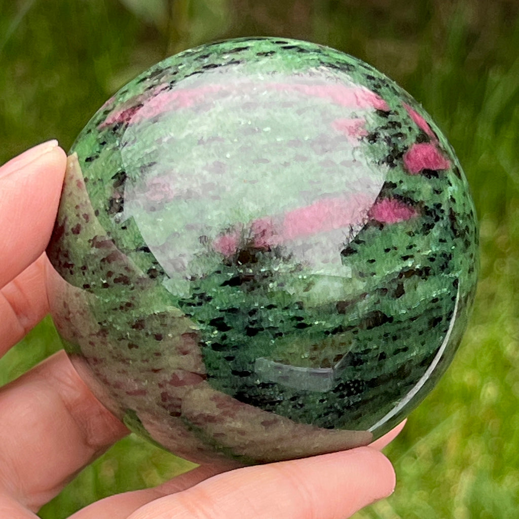 Sfera rubin in zoisit model 4, pietre semipretioase - druzy.ro 4 