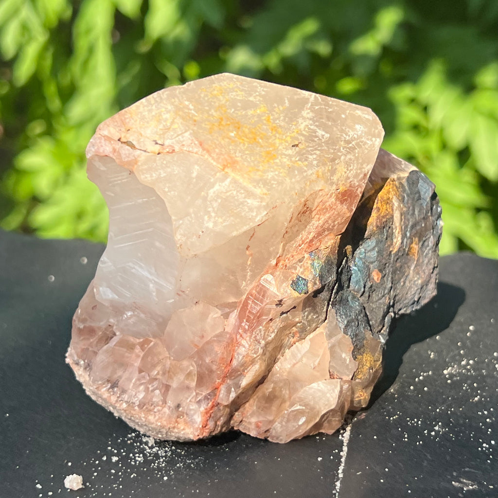 Cluster cuart Blacknit cu goetita si hematit model 4a/4 din Madagascar, pietre semipretioase - druzy.ro 5