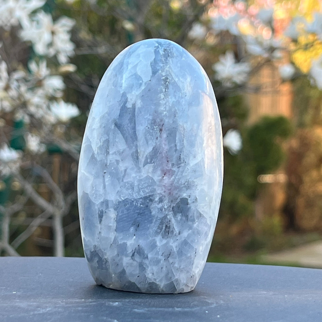 Calcit albastru structura forma libera din Madagascar model 2, druzy.ro, cristale 1