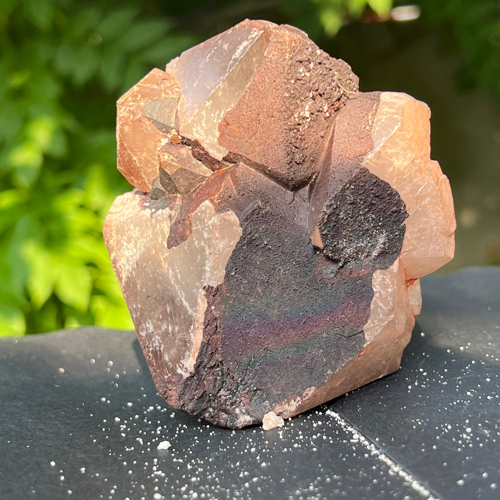 Cluster cuart Blacknit cu goetita si hematit model 4a/3 din Madagascar, pietre semipretioase - druzy.ro 1