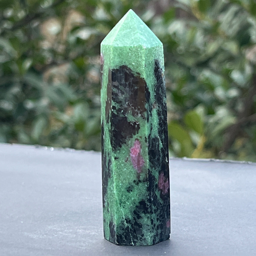 Obelisc rubin in zoisit model 7, pietre semipretioase - druzy.ro 1 