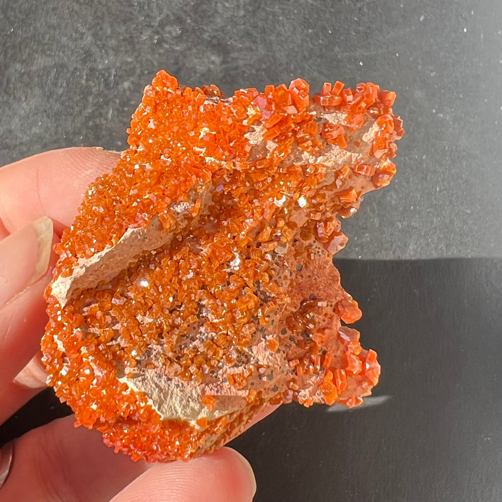 Vanadinit cluster cristal din Maroc model 8, druzy.ro, cristale 2