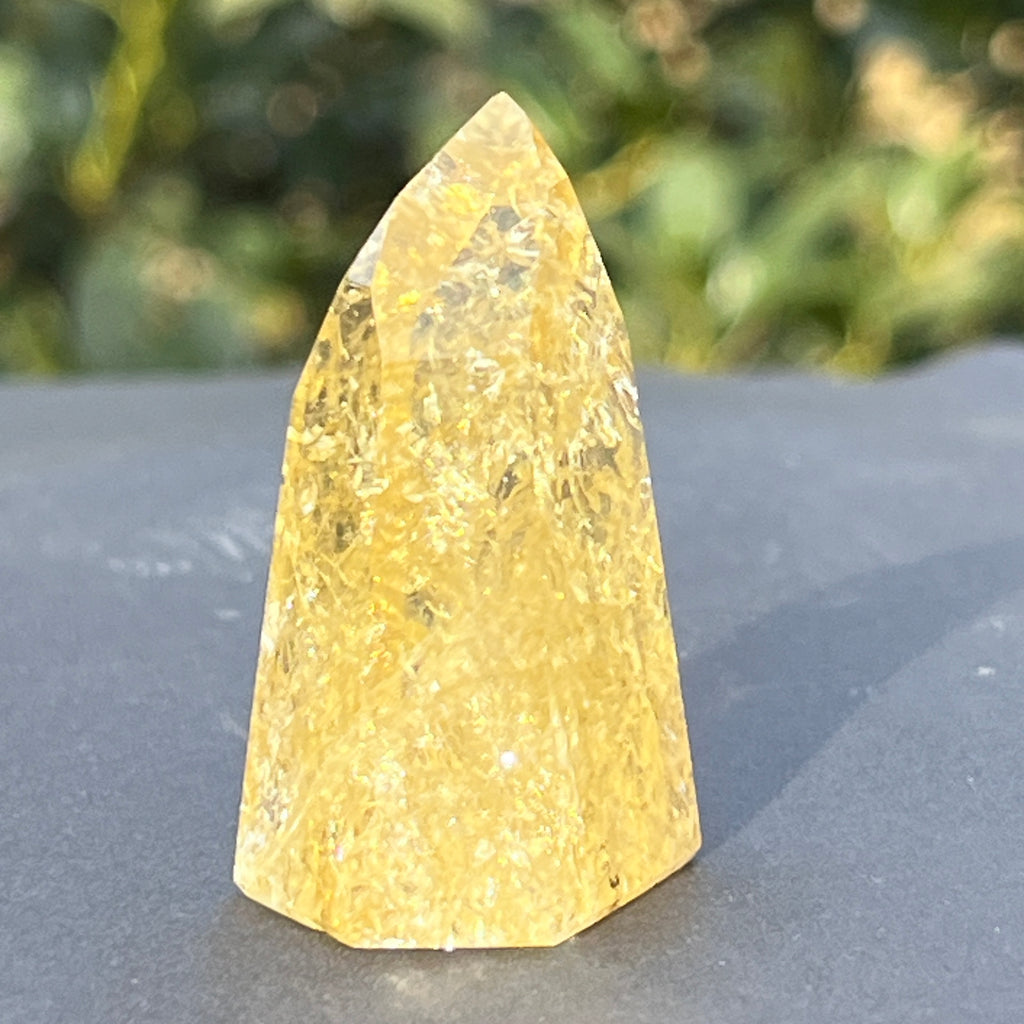 Obelisc citrin Brazilia calitate AAA model 6, pietre semipretioase - druzy.ro 6 
