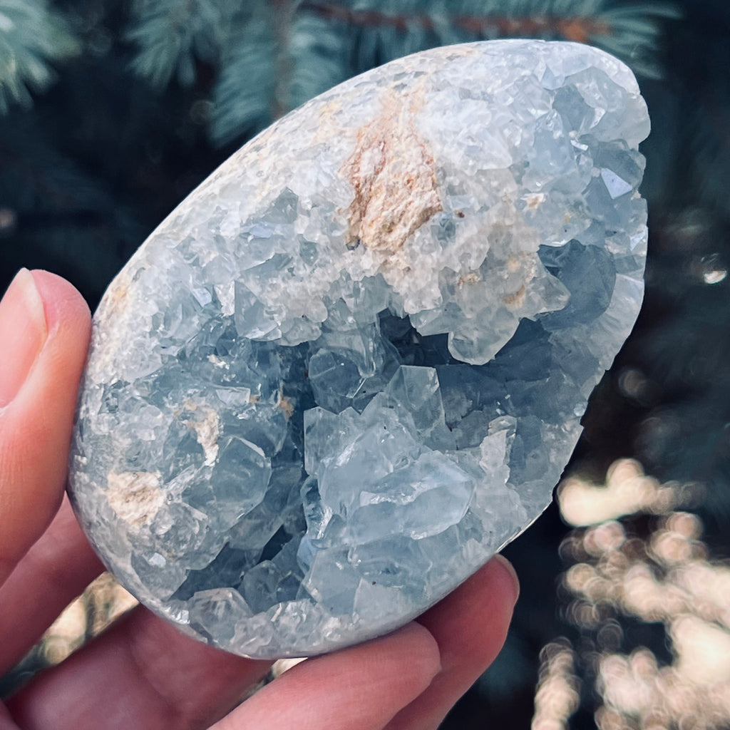 Ou geoda celestit /celestina model 65, druzy.ro, cristale 1