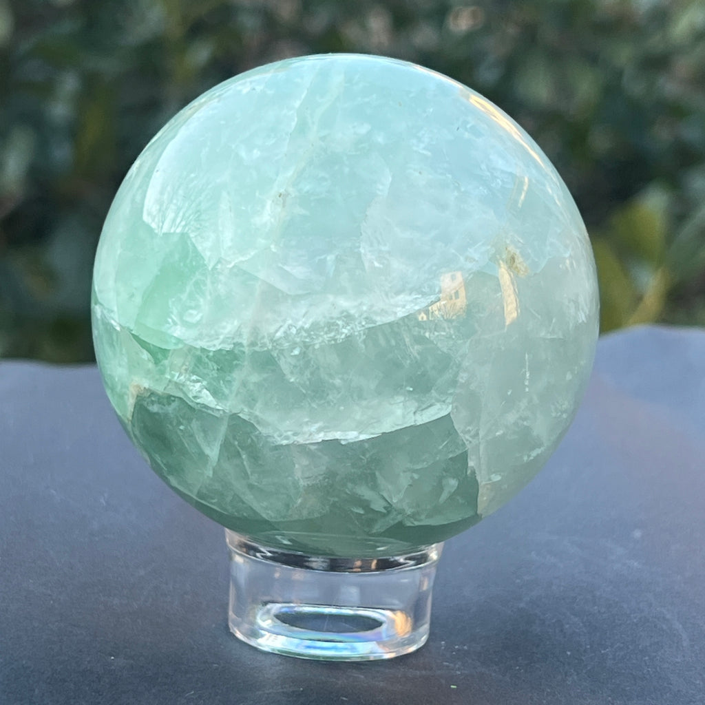 Sfera fluorit verde model 2, pietre semipretioase - druzy.ro 8 