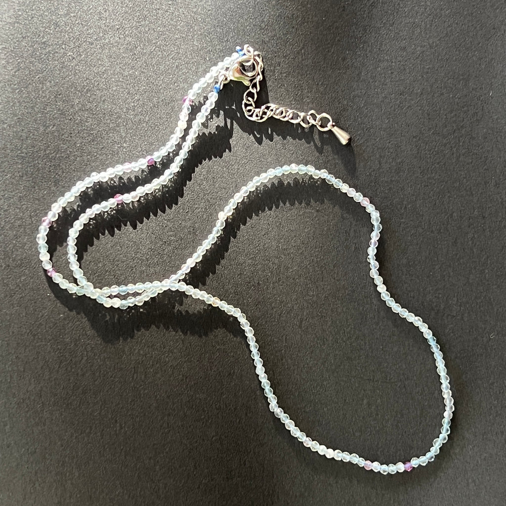 Colier fluorit sfere 2-3 mm, pietre semipretioase - druzy.ro 1 