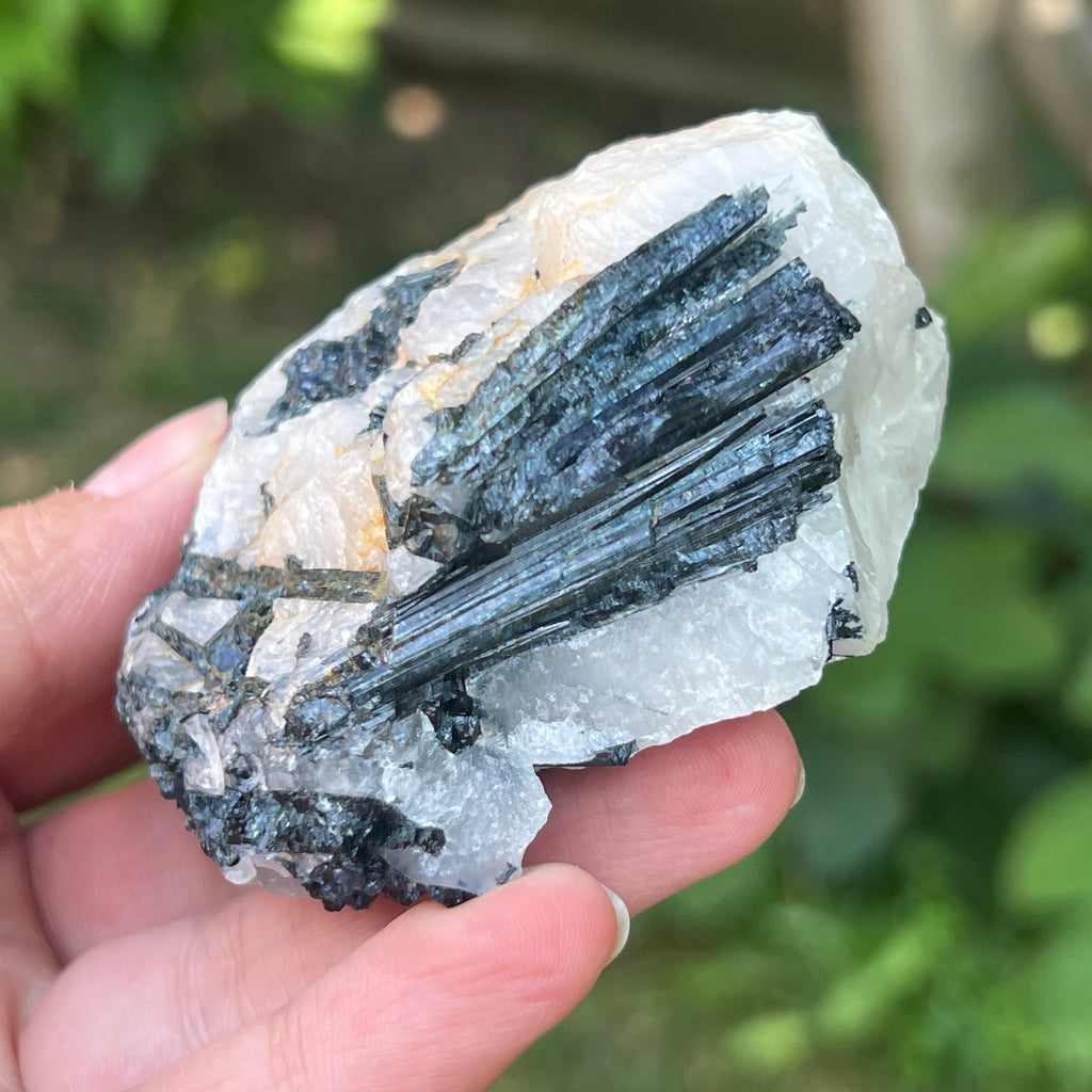 Turmalină neagră cu piatra lunii | Model 4, pietre semipretioase - druzy.ro 3 