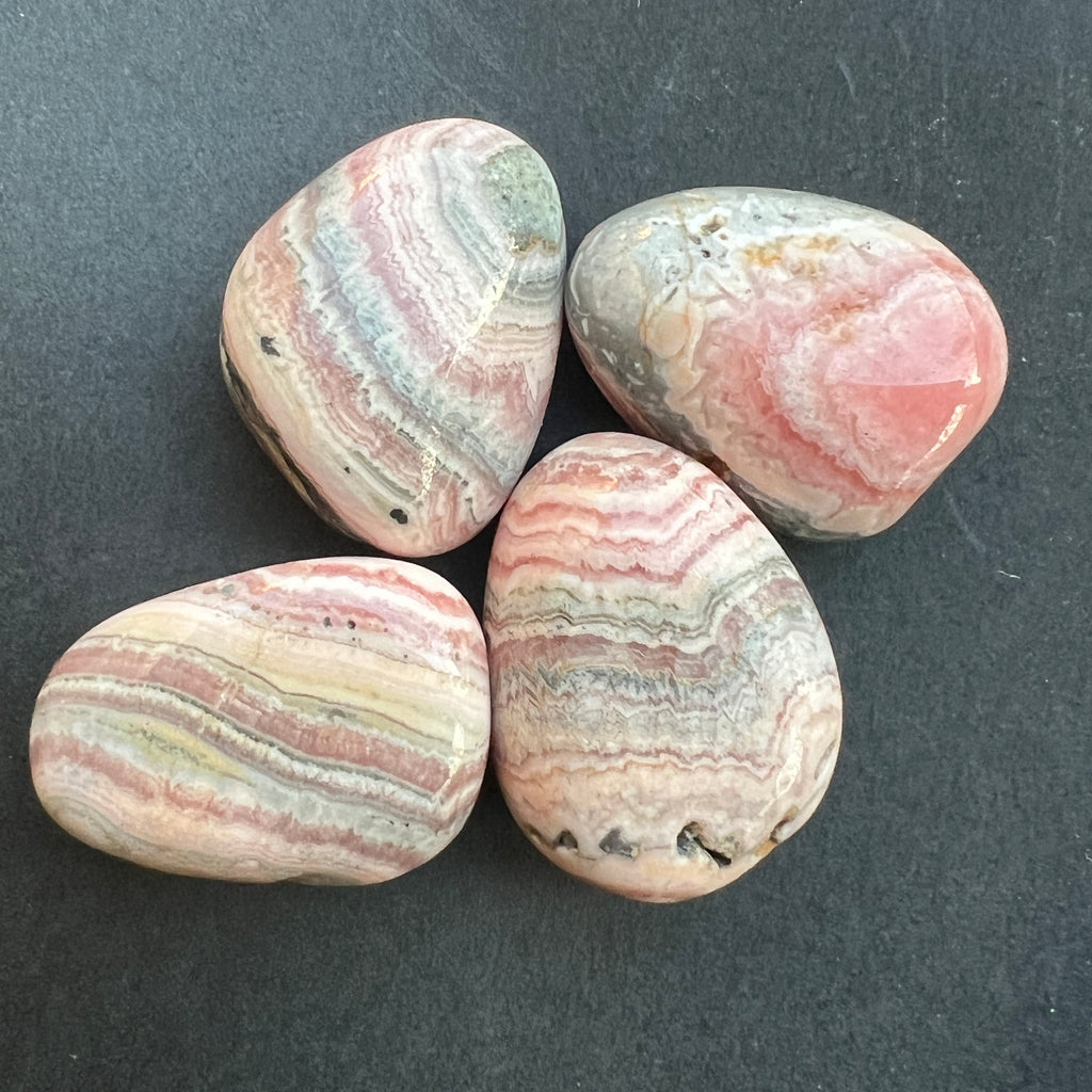 Cabochon rodocrozit rulat, pietre semipretioase - druzy.ro 1 