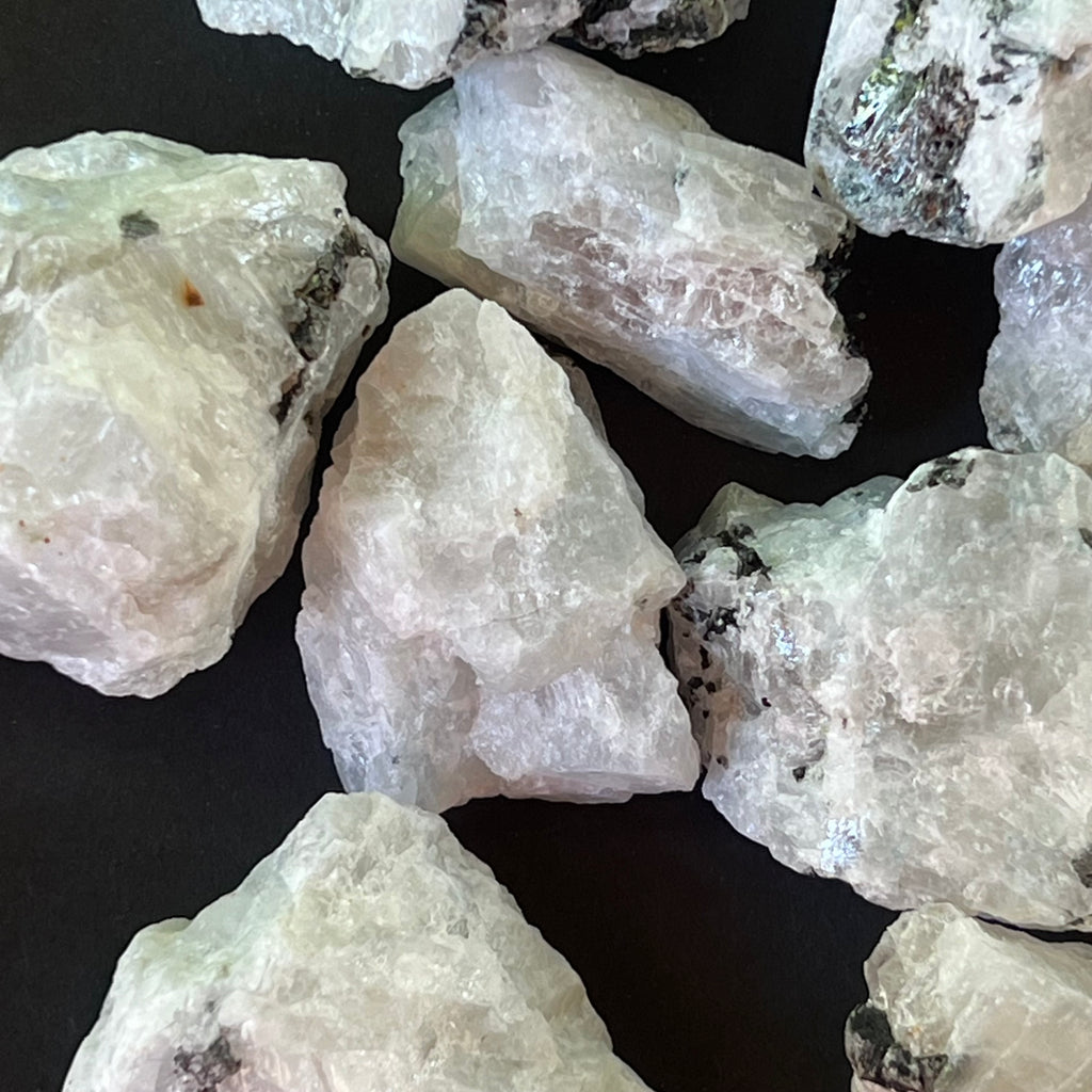 Piatra lunii alba bruta, druzy.ro, pietre semipretioase 3