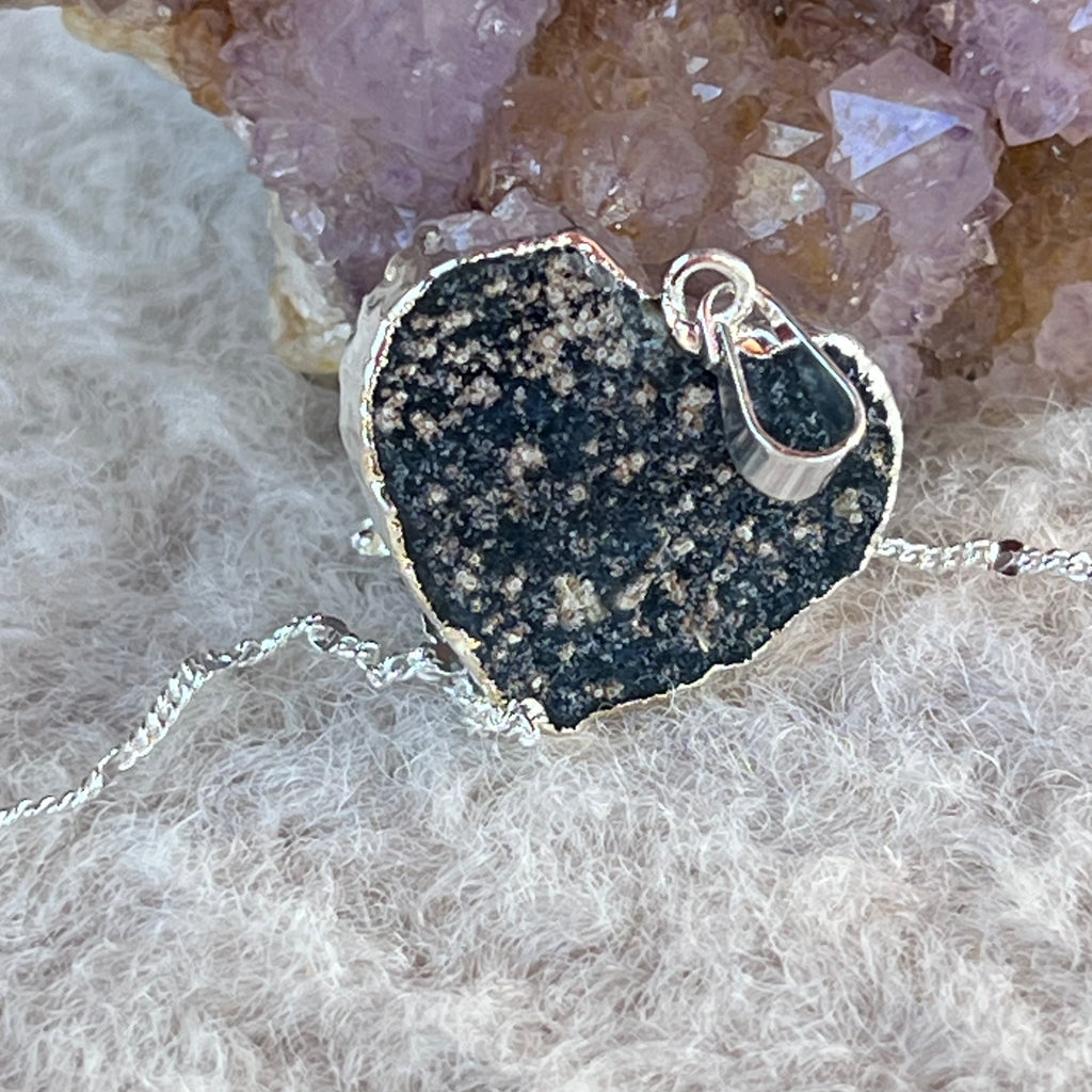 Pandantiv inima agat druzy placat cu argint din Brazilia model 4, druzy.ro, cristale 2