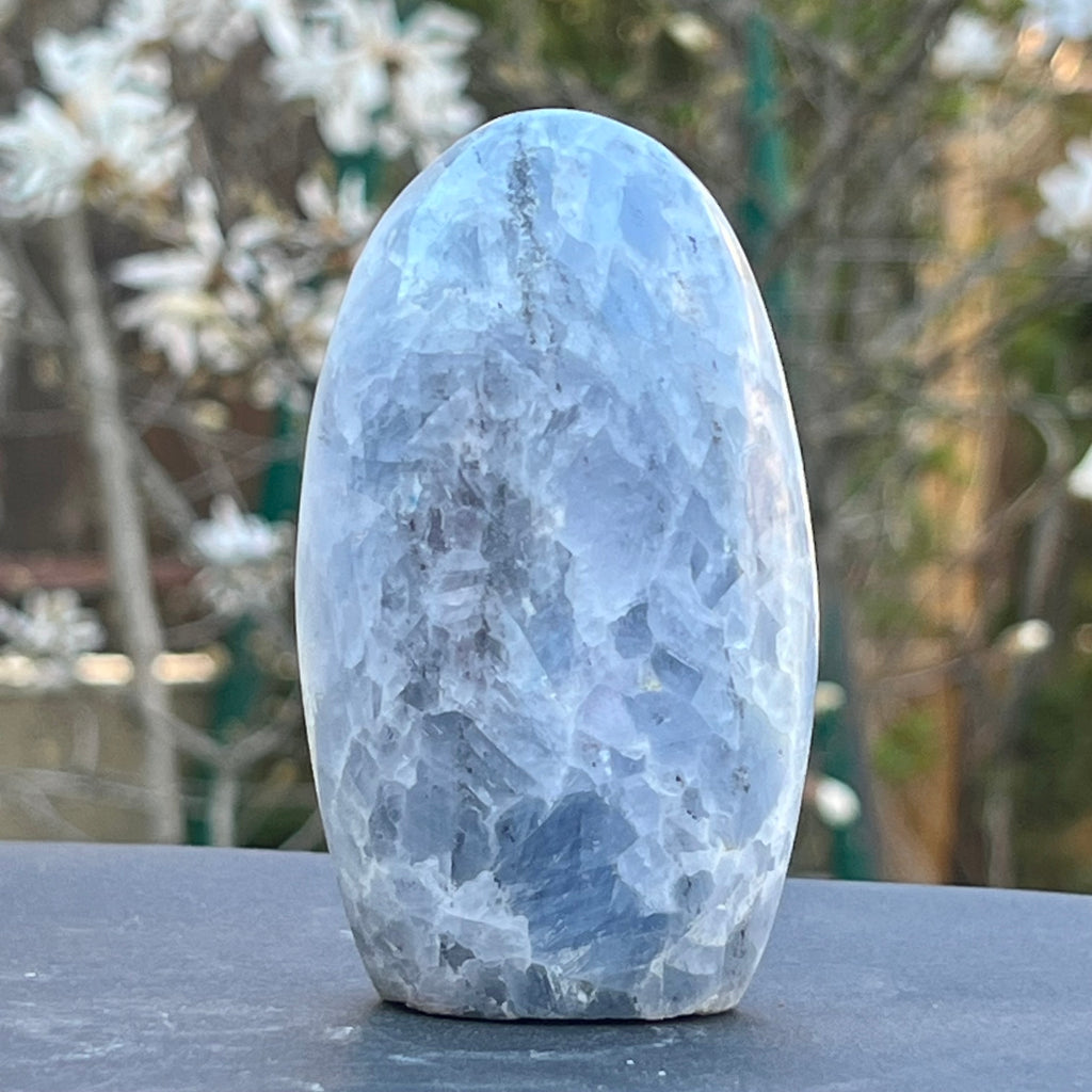 Calcit albastru structura forma libera din Madagascar model 2, druzy.ro, cristale 5