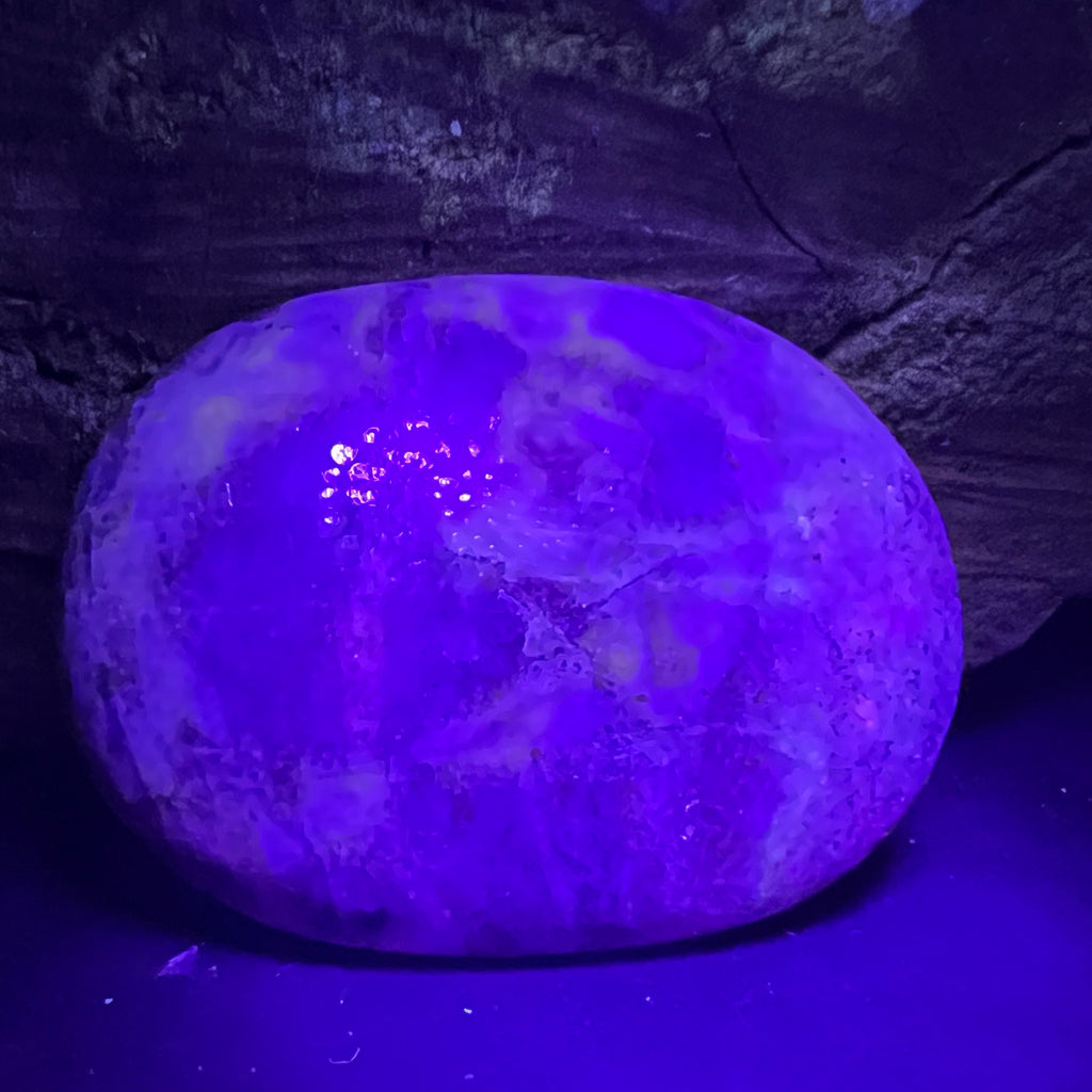 Hackmanit mov Uv reactive palmstone m9, pietre semipretioase - druzy.ro 8 