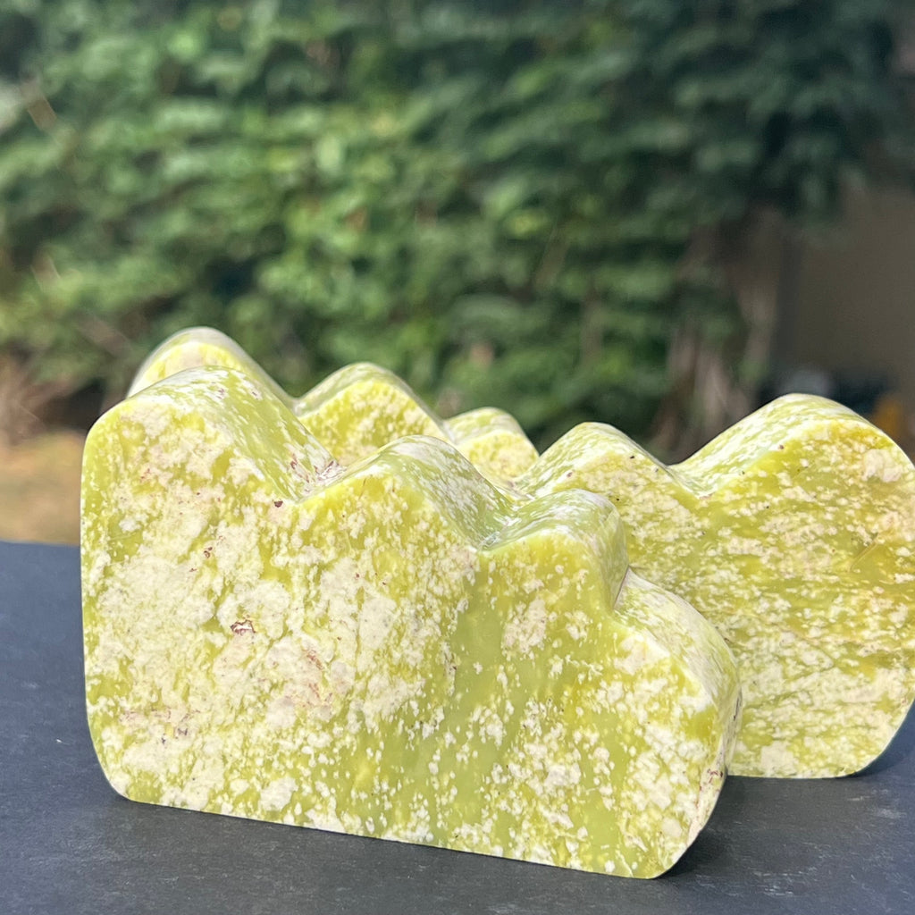 Serpentin forma nor 11*5*2 cm, druzy.ro, cristale 4