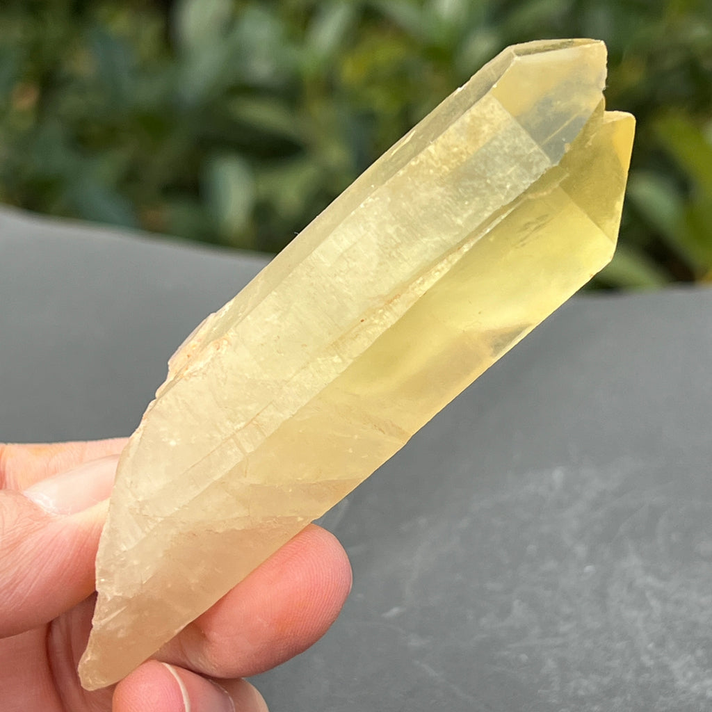Varf citrin mina Luena, Congo model 29, pietre semipretioase - druzy.ro 1 