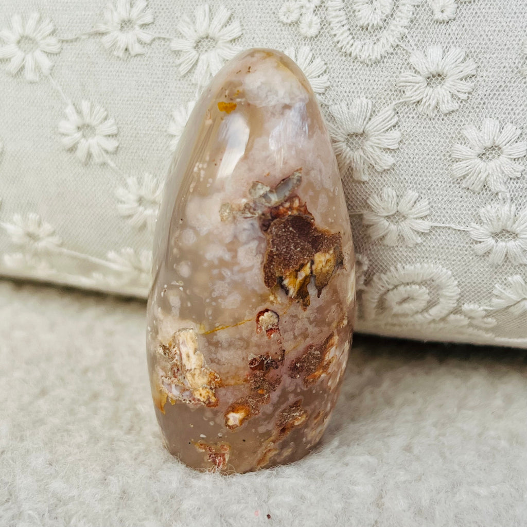 Agat coral floare din Madagascar model 5, druzy.ro, cristale 2