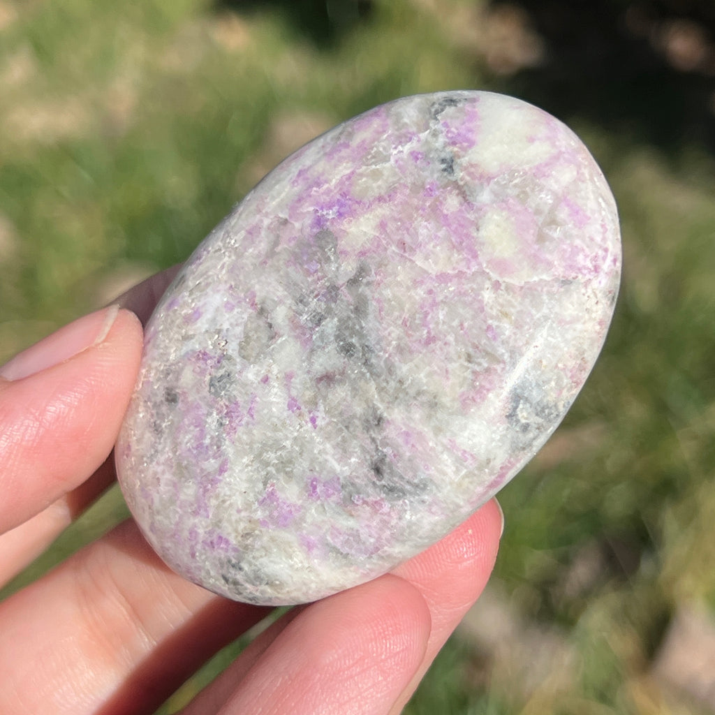 Hackmanit mov Uv reactive palmstone m11, pietre semipretioase - druzy.ro 4 