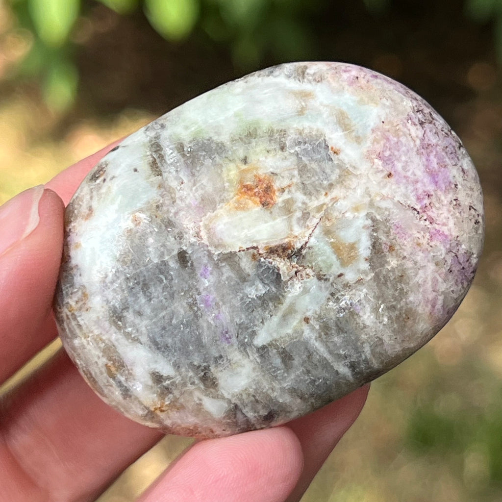 Hackmanit mov Uv reactive palmstone m9, druzy.ro, pietre semipretioase 1