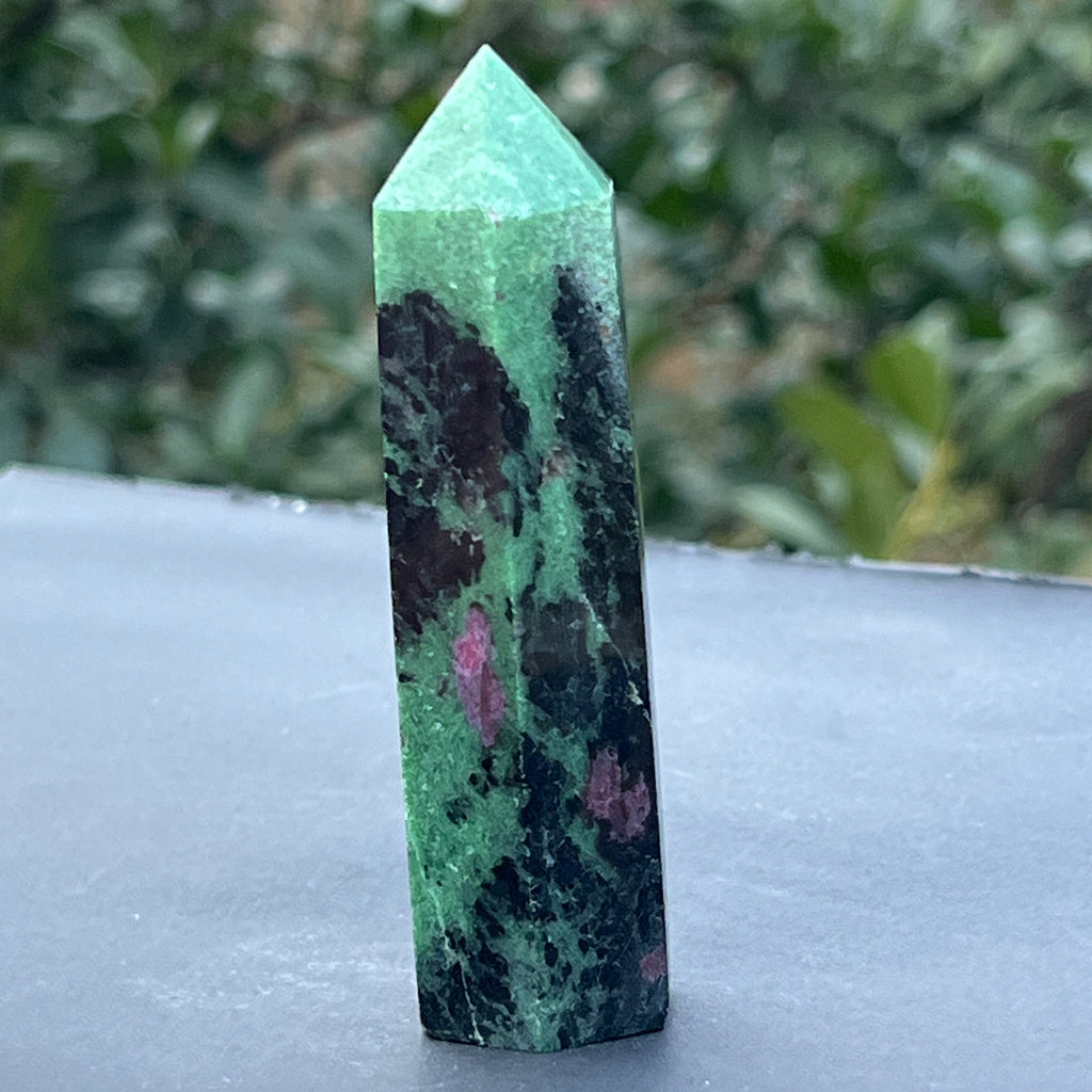 Obelisc rubin in zoisit model 7, pietre semipretioase - druzy.ro 2 