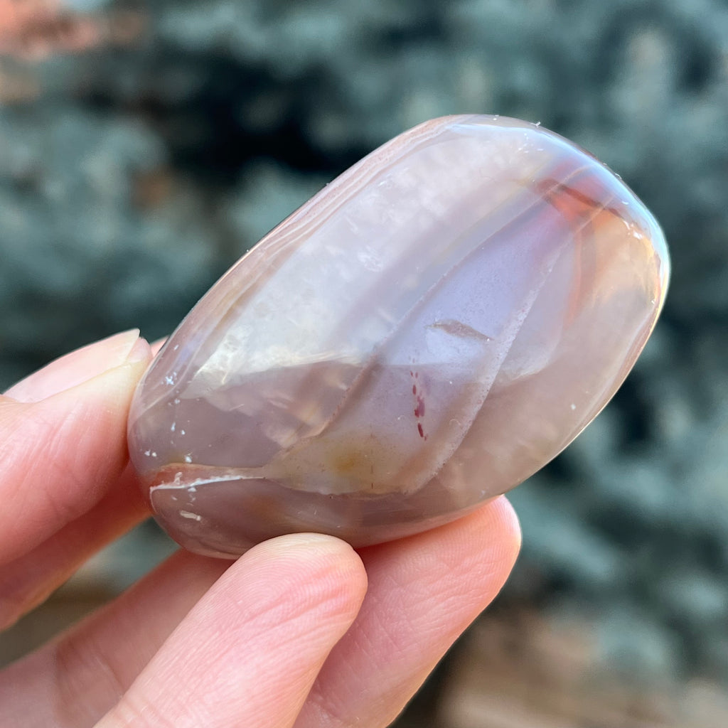 Agat de Botswana palm stone m5A, druzy.ro, cristale 3