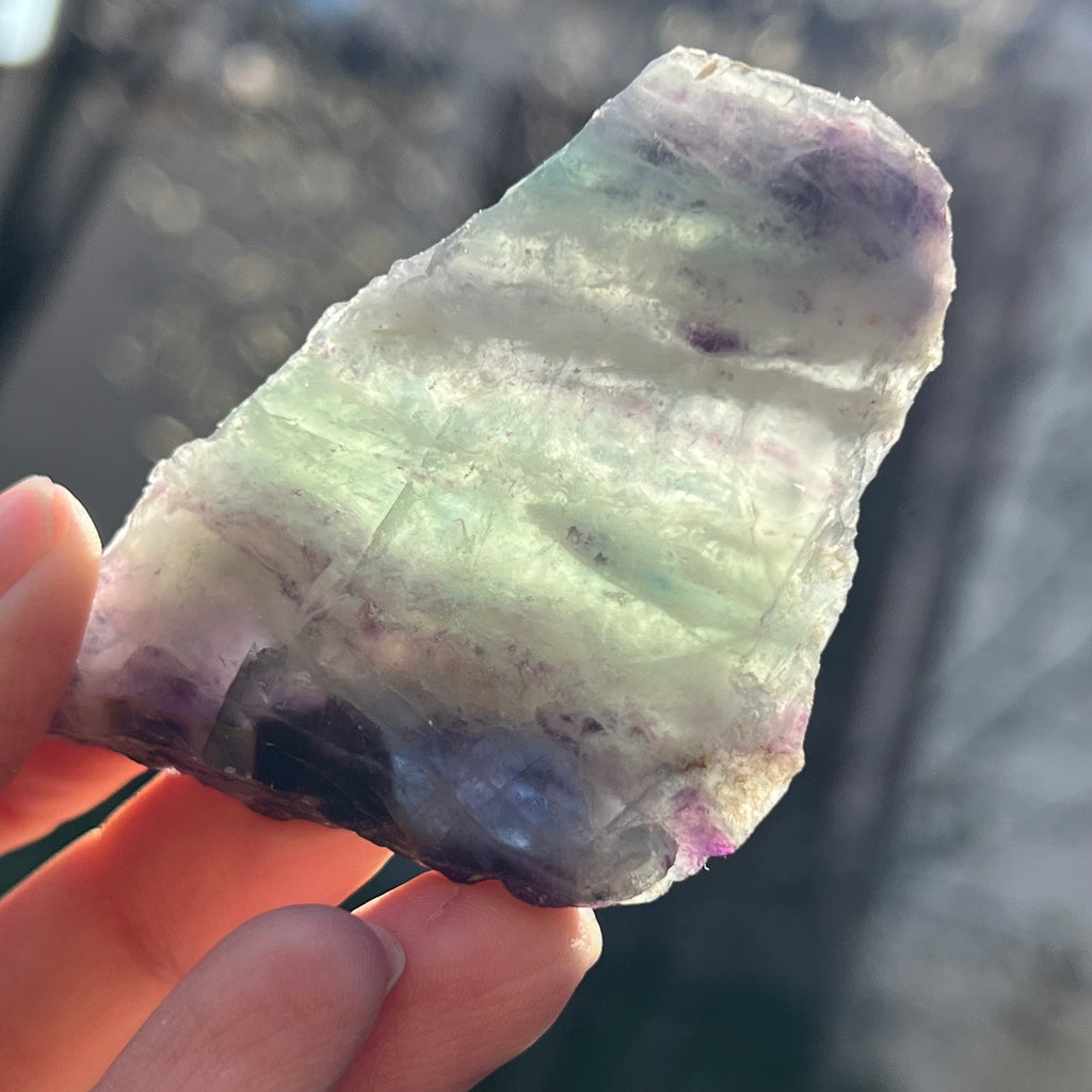 Felie fluorit curcubeu model 8, druzy.ro, cristale 2
