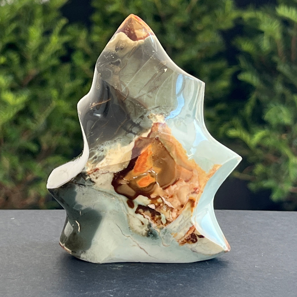 Sculptura jasp policrom forma flacara | Model 2, pietre semipretioase - druzy.ro 2 