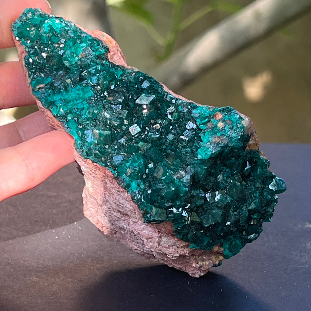 Dioptaz cu malachit cluster din Congo model 43, pietre semipretioase - druzy.ro 7 