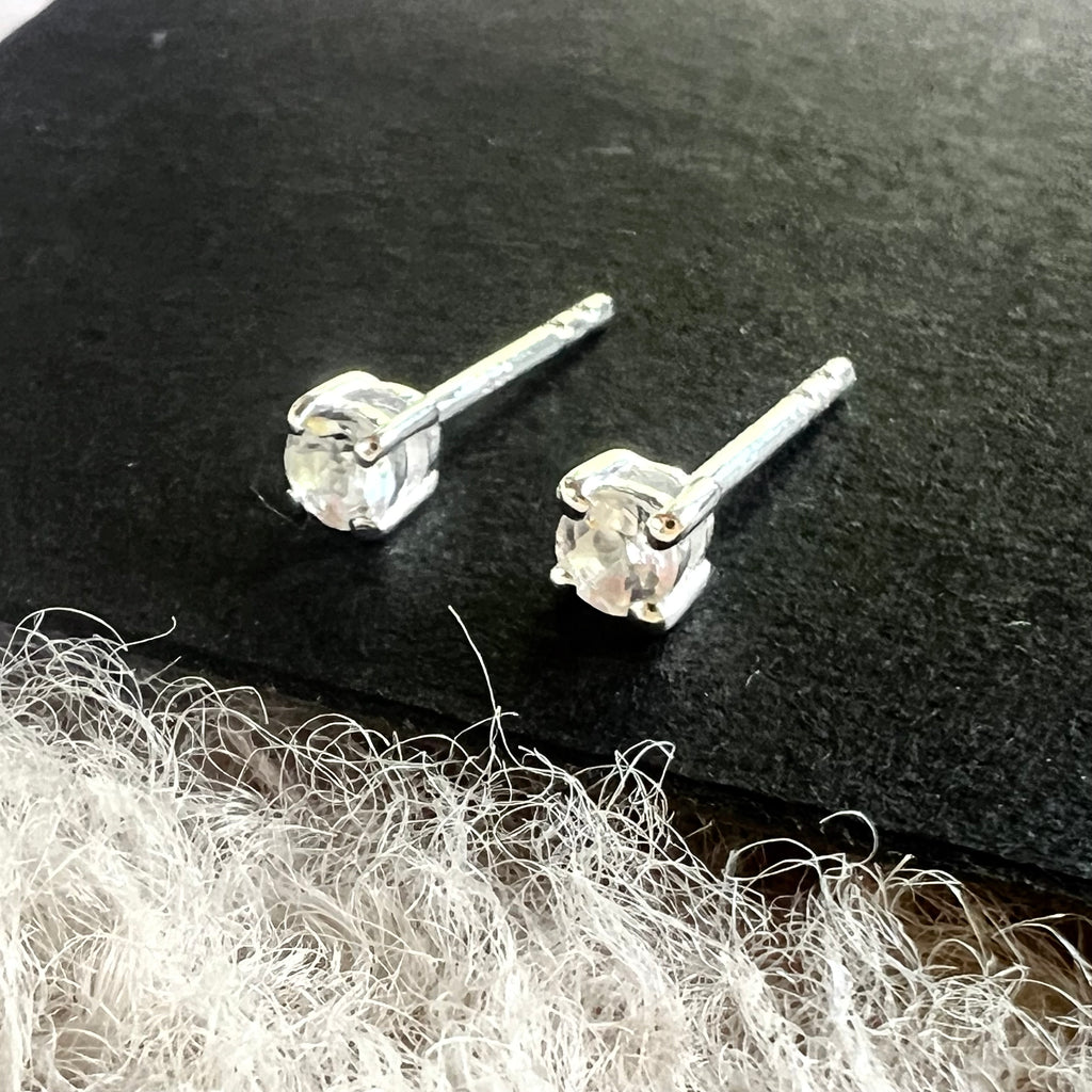 Cercei stud cuart 3 mm, druzy.ro, pietre semipretioase 1