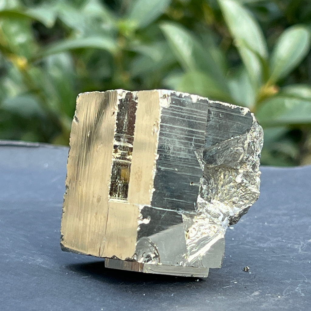 Specimen pirita Peru cluster model 4, pietre semipretioase - druzy.ro 8 