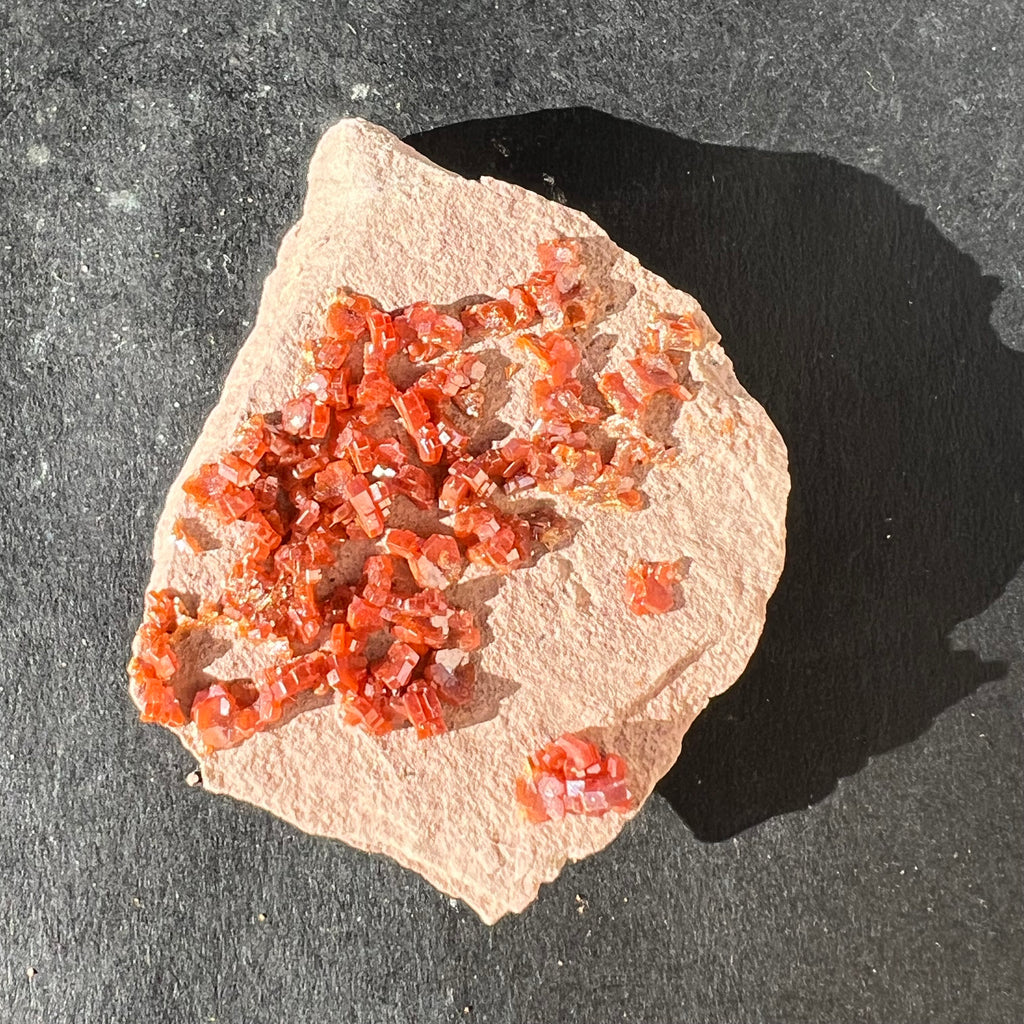 Vanadinit cluster cristal din Maroc model 2, druzy.ro, cristale 1