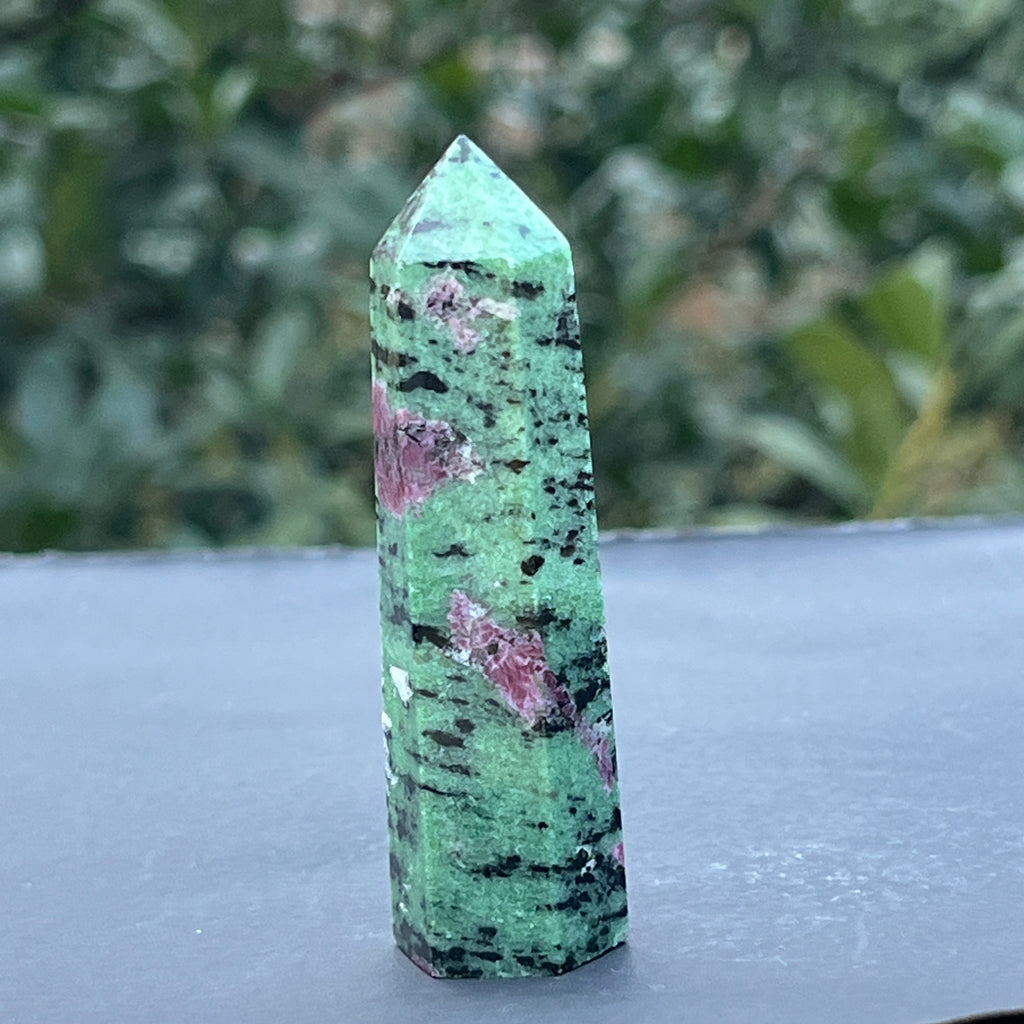 Obelisc rubin in zoisit model 9, pietre semipretioase - druzy.ro 3 