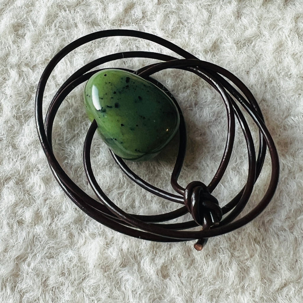 Colier pandantiv jad verde nefrit DROP, pietre semipretioase - druzy.ro 2 