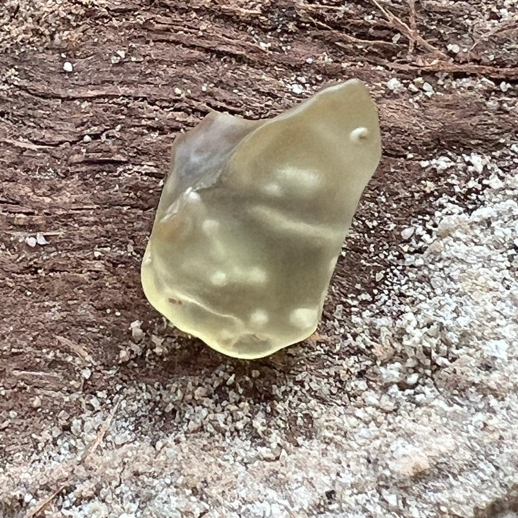 Tectita aurie sticla desertului Libia piatra bruta model 9, calitate AAA, pietre semipretioase - druzy.ro 2 